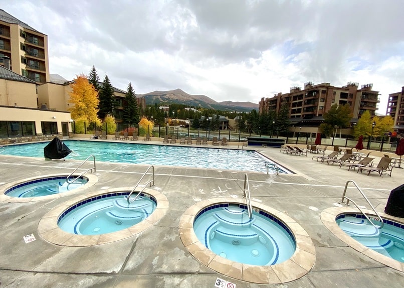 Marriott with swimming pool Breckenridge