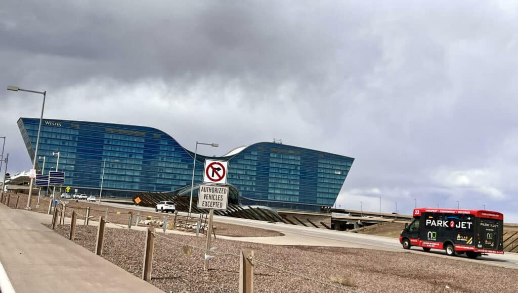 Westin Denver Airport to Vail Transportation options