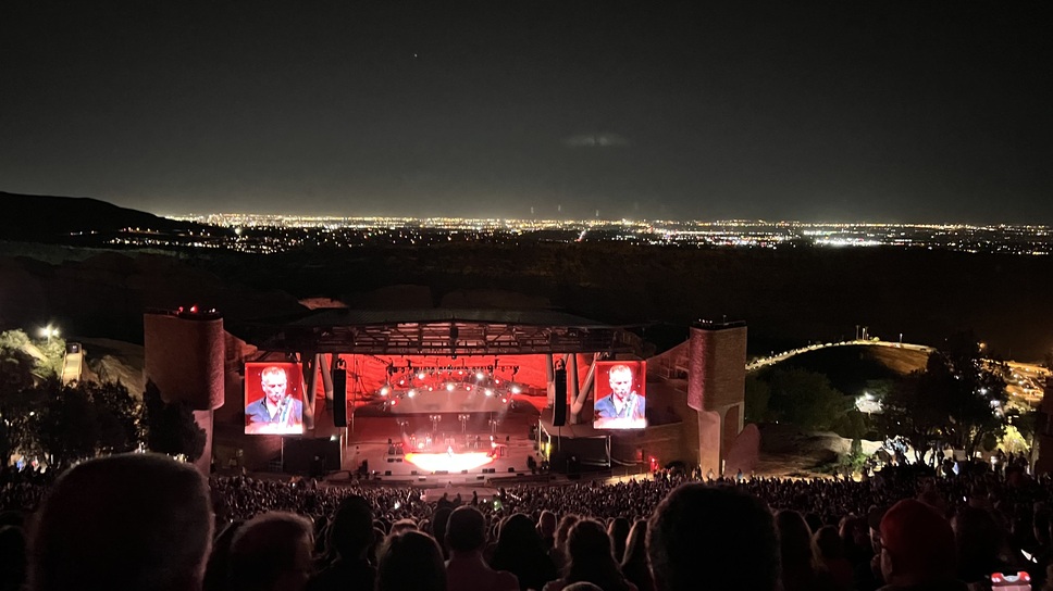 red rocks amphitheater capacity