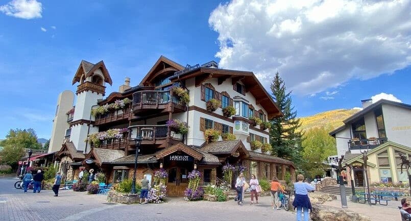 Denver Airport to Vail Hotels Private Car Service